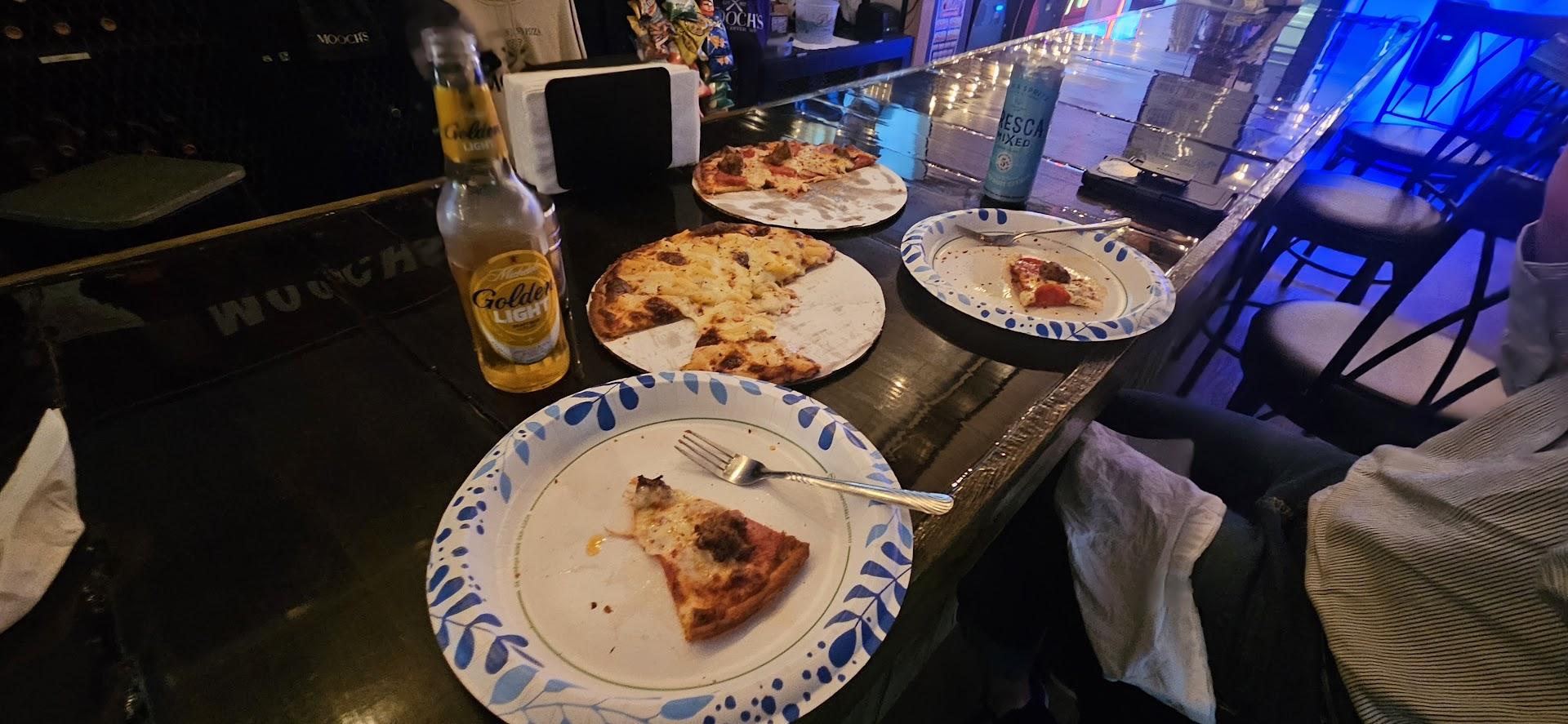 Mooch's Pizzeria- Home of Jan's Pizza